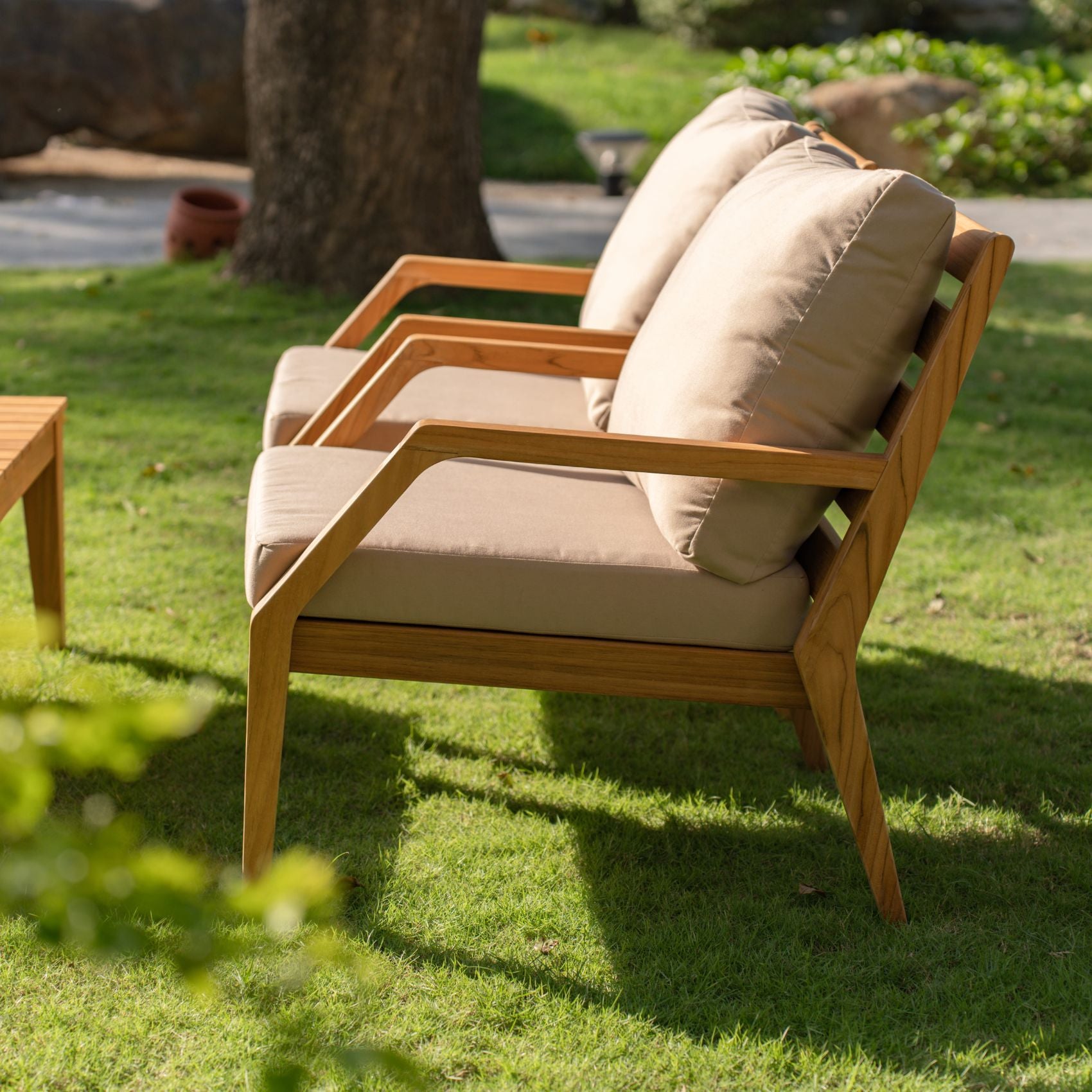 Gunnaröd – teak lounge chair with cushions