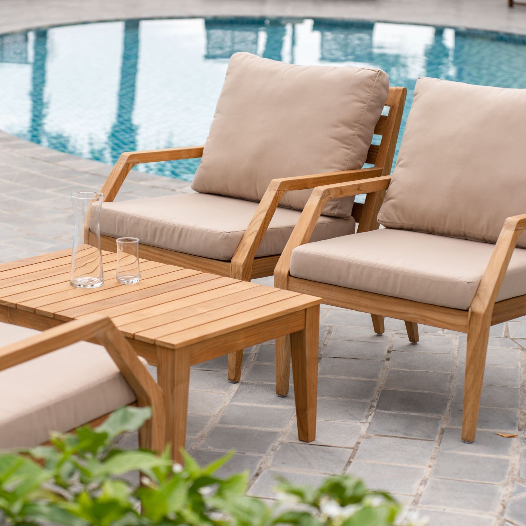 Gunnaröd – teak lounge chair with cushions